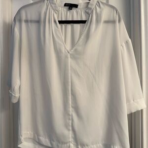 Gibson Shear White V-Neck Blouse